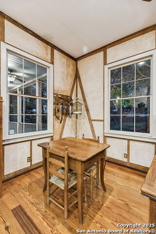 Image 37 of 65 For 276 Coll E 