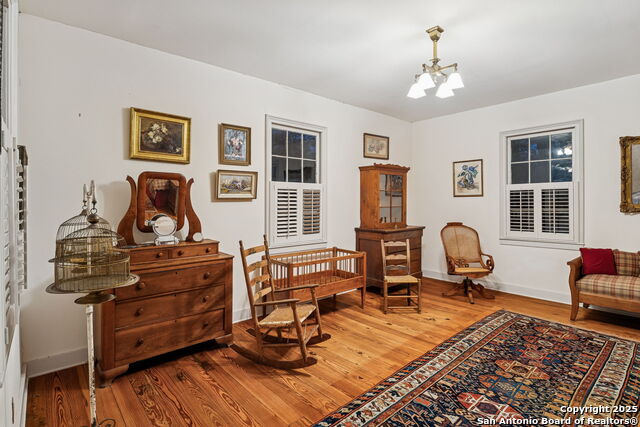 Image 43 of 65 For 276 Coll E 