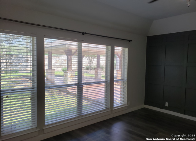 Image 10 of 37 For 4111 Antlers Lodge Rd