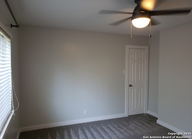 Image 19 of 37 For 4111 Antlers Lodge Rd