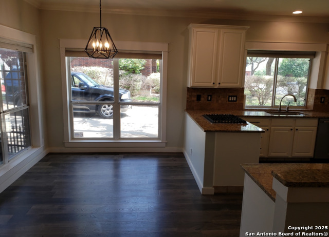 Image 29 of 37 For 4111 Antlers Lodge Rd