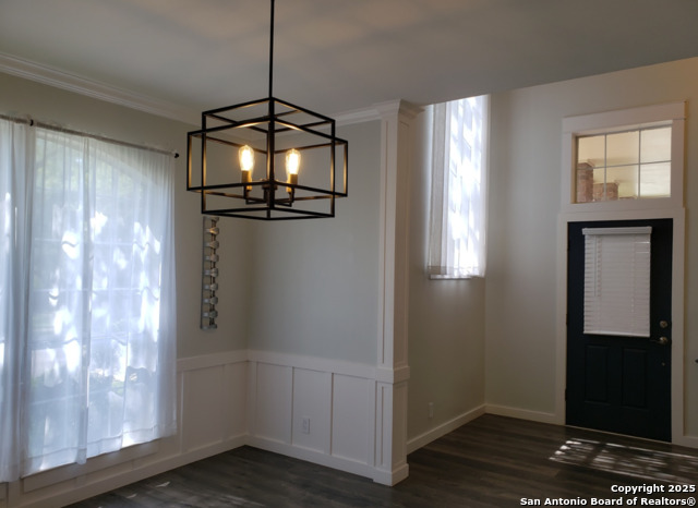 Image 4 of 37 For 4111 Antlers Lodge Rd