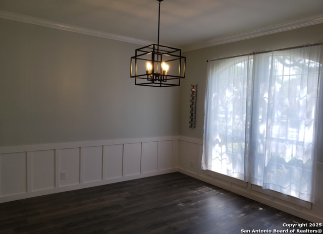 Image 5 of 37 For 4111 Antlers Lodge Rd