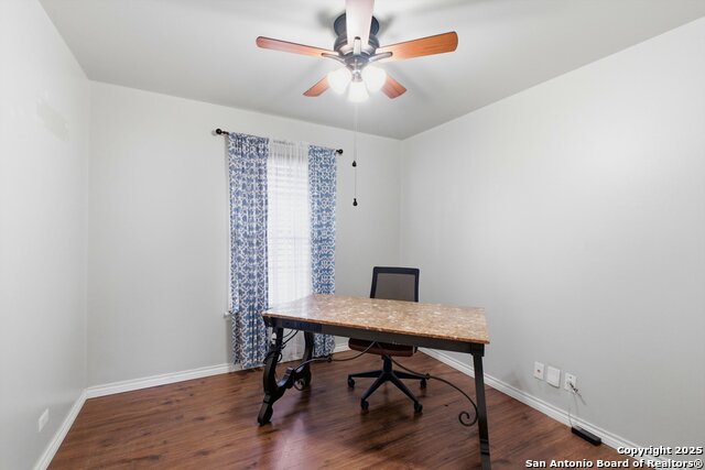 Image 8 of 18 For 6319 Flint Rock Dr.