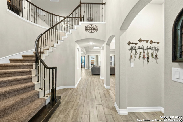 Image 6 of 91 For 288 Lilly Bluff