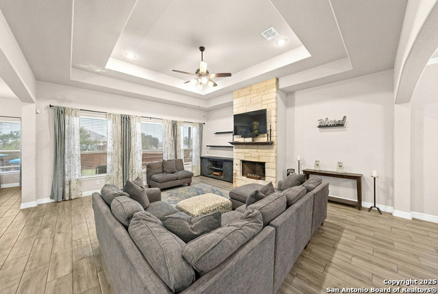 Image 7 of 91 For 288 Lilly Bluff