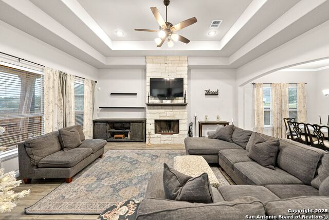 Image 8 of 91 For 288 Lilly Bluff