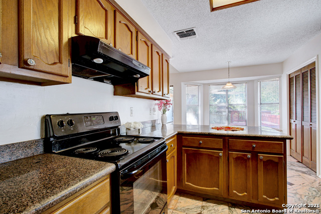 Image 15 of 42 For 5538 Timber Canyon St