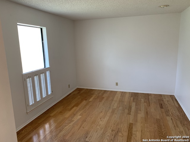 Image 34 of 42 For 5538 Timber Canyon St