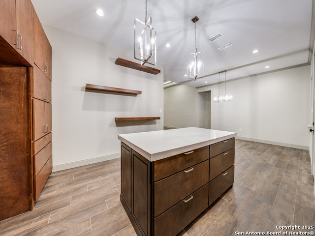 Image 13 of 27 For 6118 Tanglewood