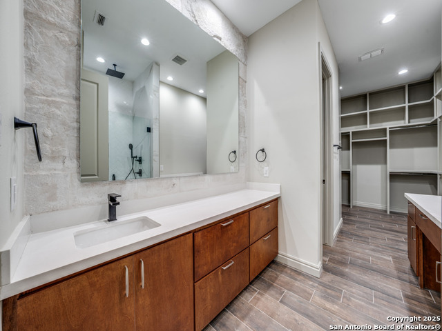 Image 22 of 27 For 6118 Tanglewood