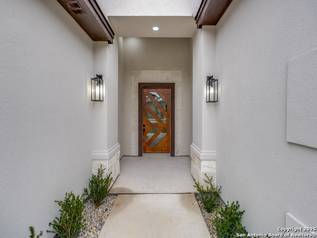 Image 3 of 27 For 6118 Tanglewood