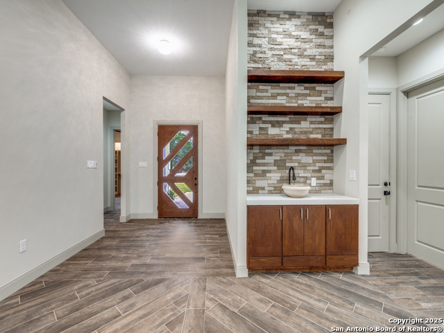 Image 5 of 27 For 6118 Tanglewood