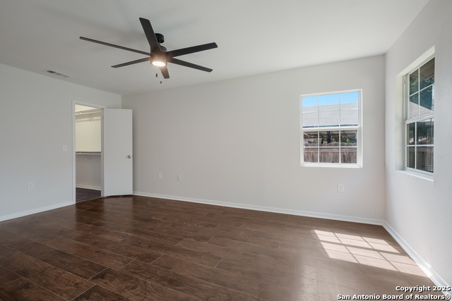 Listing photo id 8 for 9455 Greens Pt