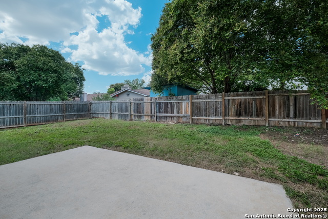 Listing photo id 15 for 9455 Greens Pt
