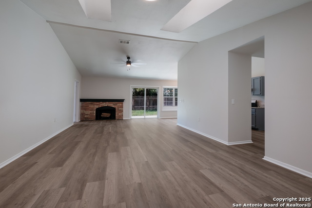 Listing photo id 1 for 9455 Greens Pt