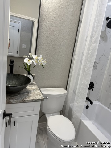 Image 11 of 34 For 644 Canyon Circle