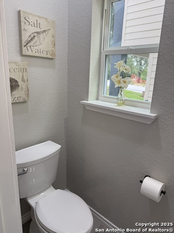 Image 16 of 34 For 644 Canyon Circle