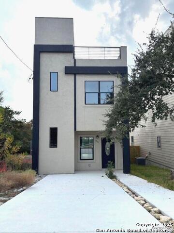 Image 2 of 34 For 644 Canyon Circle