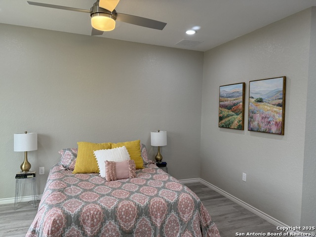 Image 20 of 34 For 644 Canyon Circle