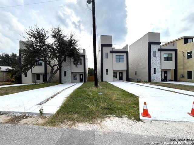 Image 3 of 34 For 644 Canyon Circle