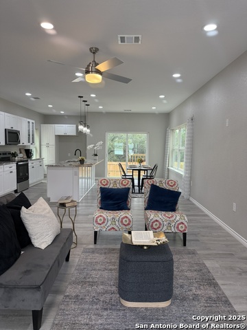 Image 6 of 34 For 644 Canyon Circle