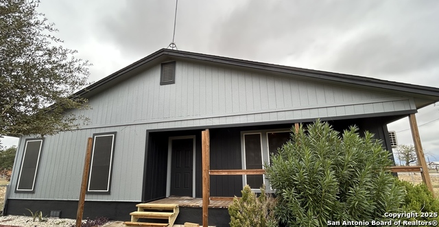 Details for 1037 County Road 7711, Devine, TX 78016