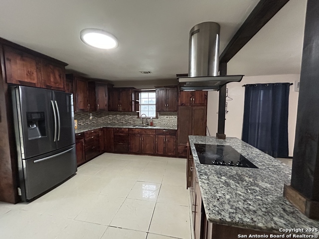 Image 3 of 11 For 1037 County Road 7711