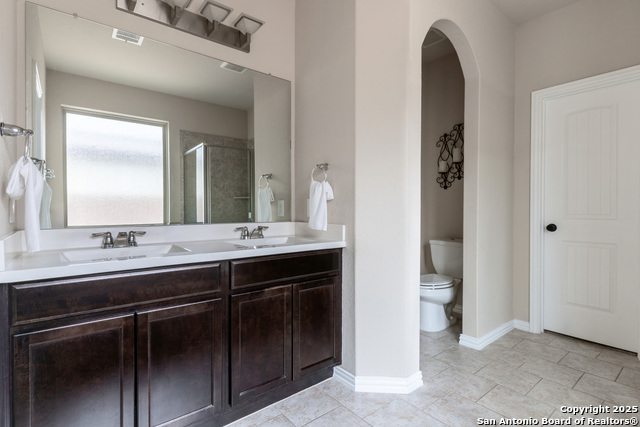 Image 21 of 29 For 5629 Briar  