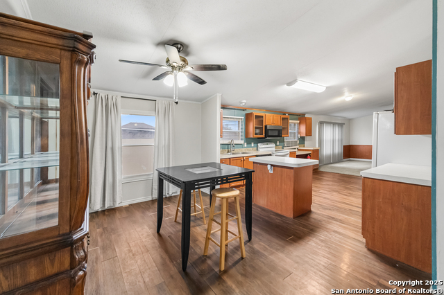 Image 8 of 48 For 2676 Pahmeyer