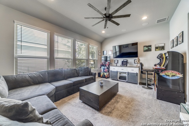 Image 14 of 25 For 29043 Front Gate