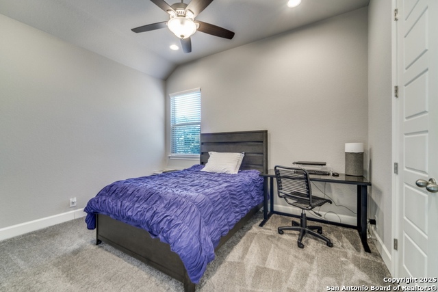 Image 21 of 25 For 29043 Front Gate