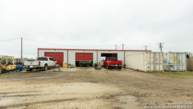 Image 11 of 19 For 2408 Zanderson Ave