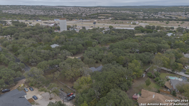 Image 39 of 40 For 26410 Teepee