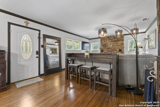 Image 4 of 40 For 26410 Teepee