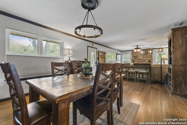 Image 8 of 40 For 26410 Teepee