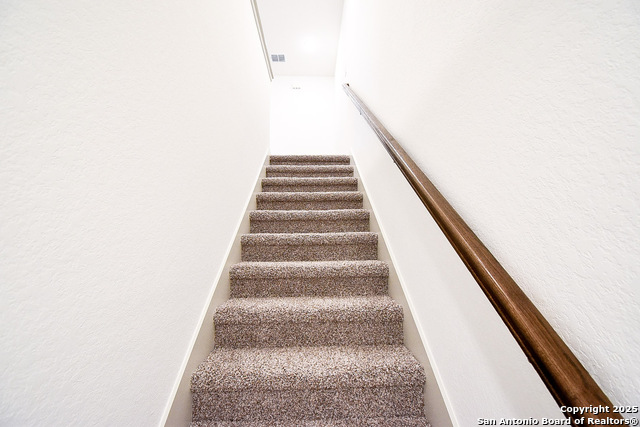 Image 14 of 37 For 10211 Tulipwood Run 101