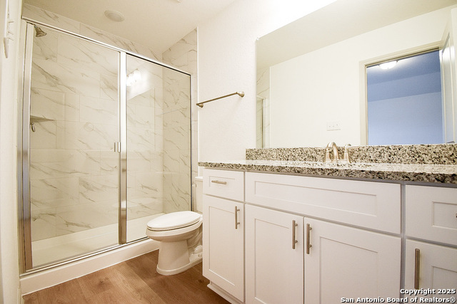 Image 22 of 37 For 10211 Tulipwood Run 101