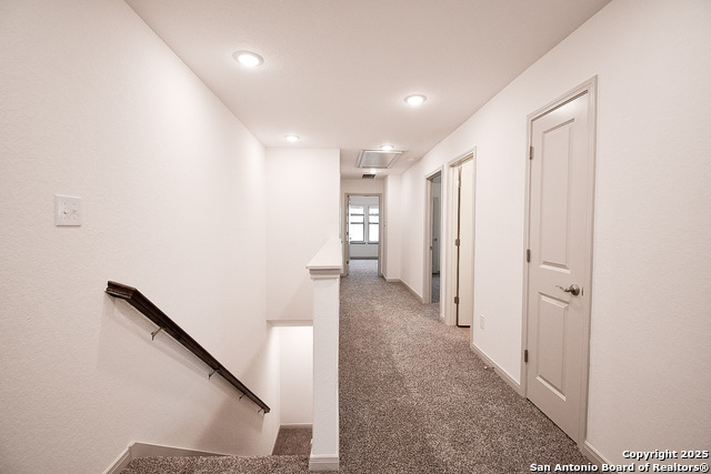 Image 23 of 37 For 10211 Tulipwood Run 101