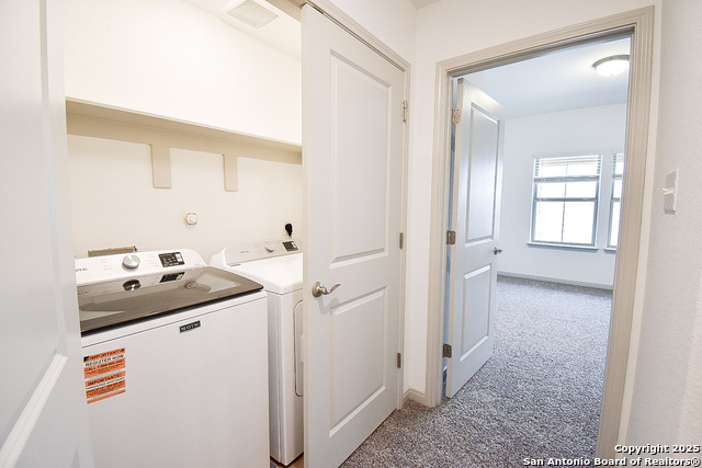 Image 29 of 37 For 10211 Tulipwood Run 101