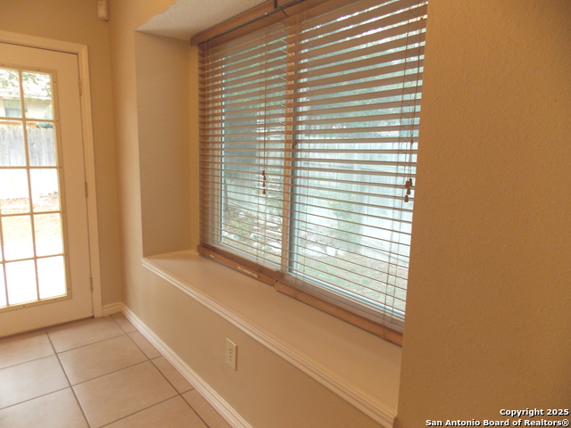 Image 10 of 34 For 7427 Silent Path