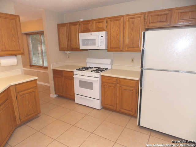 Image 14 of 34 For 7427 Silent Path