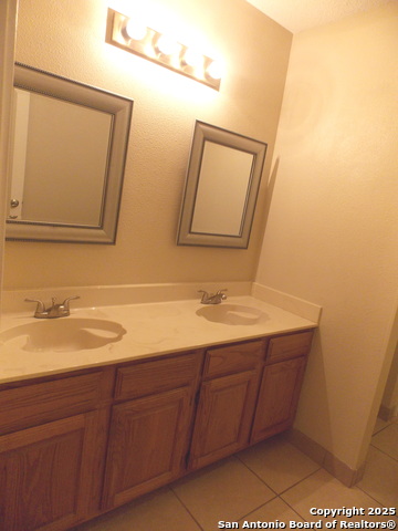 Image 23 of 34 For 7427 Silent Path