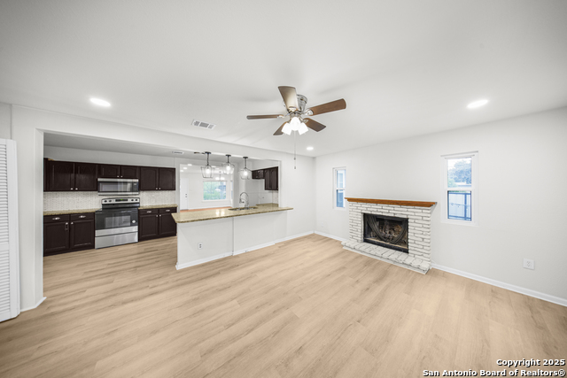 Image 12 of 20 For 126 Cresham Dr.