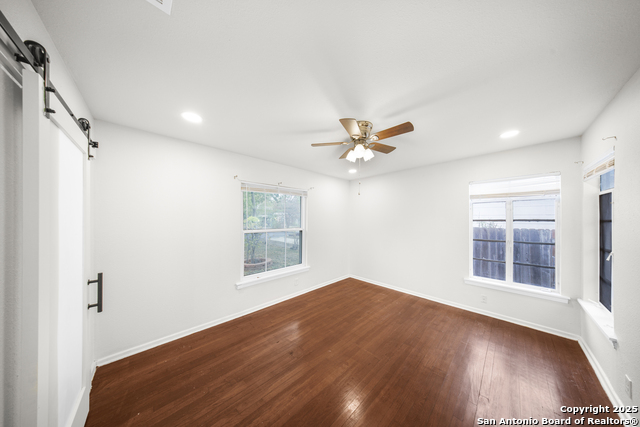 Image 14 of 20 For 126 Cresham Dr.