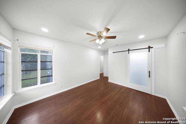 Image 15 of 20 For 126 Cresham Dr.