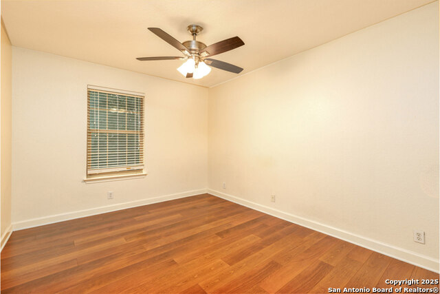 Image 14 of 20 For 10430 Elizabeth Ct