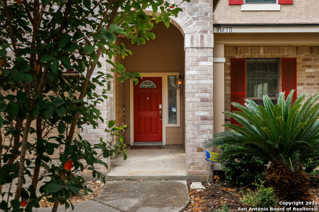 Image 3 of 20 For 10430 Elizabeth Ct