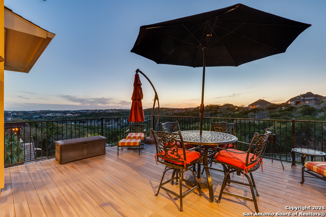 Image 26 of 29 For 21335 Rembrandt