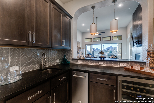 Image 7 of 29 For 21335 Rembrandt